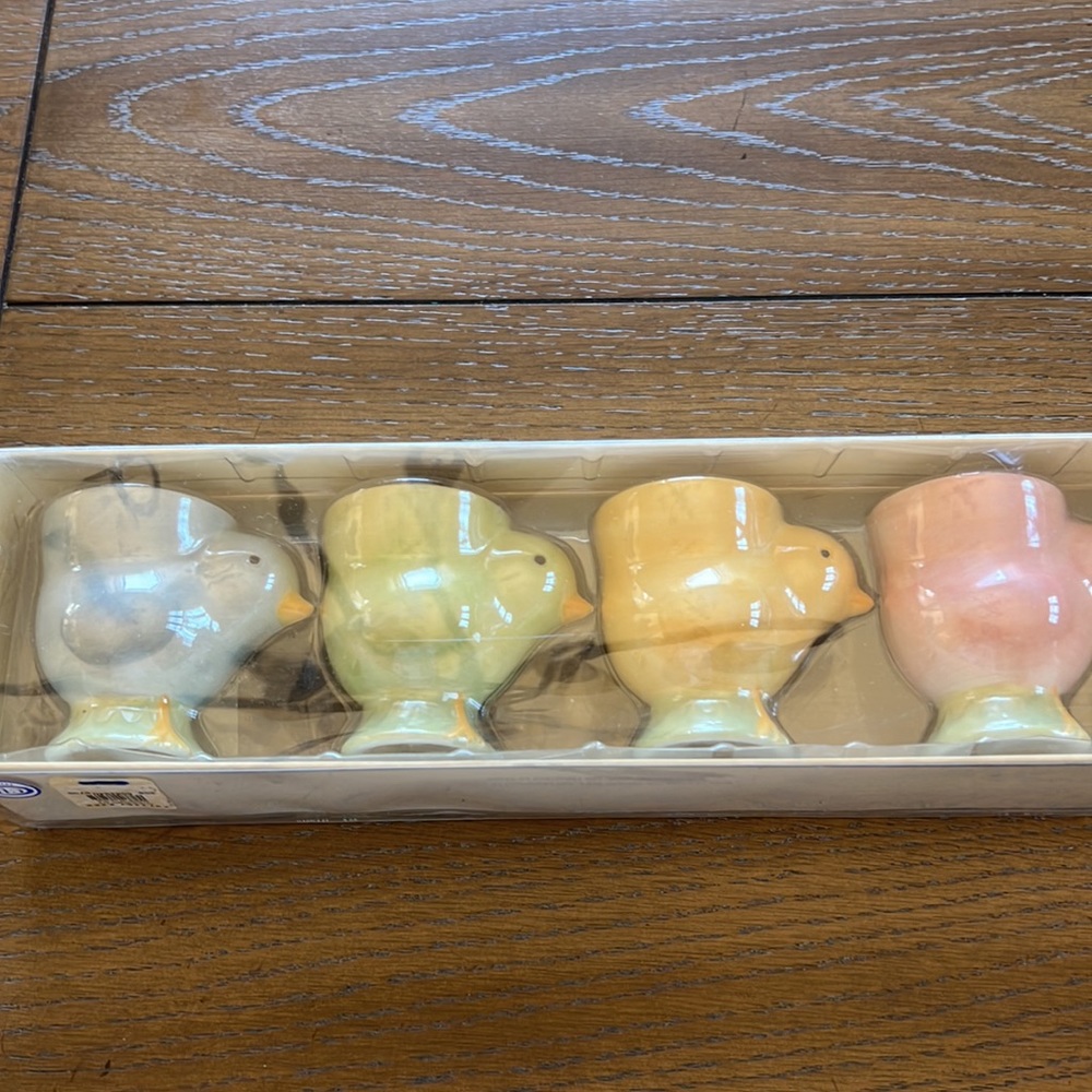 Pottery Barn Chick Egg Cup Set